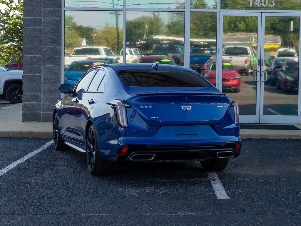 Cadillac CT4  2022