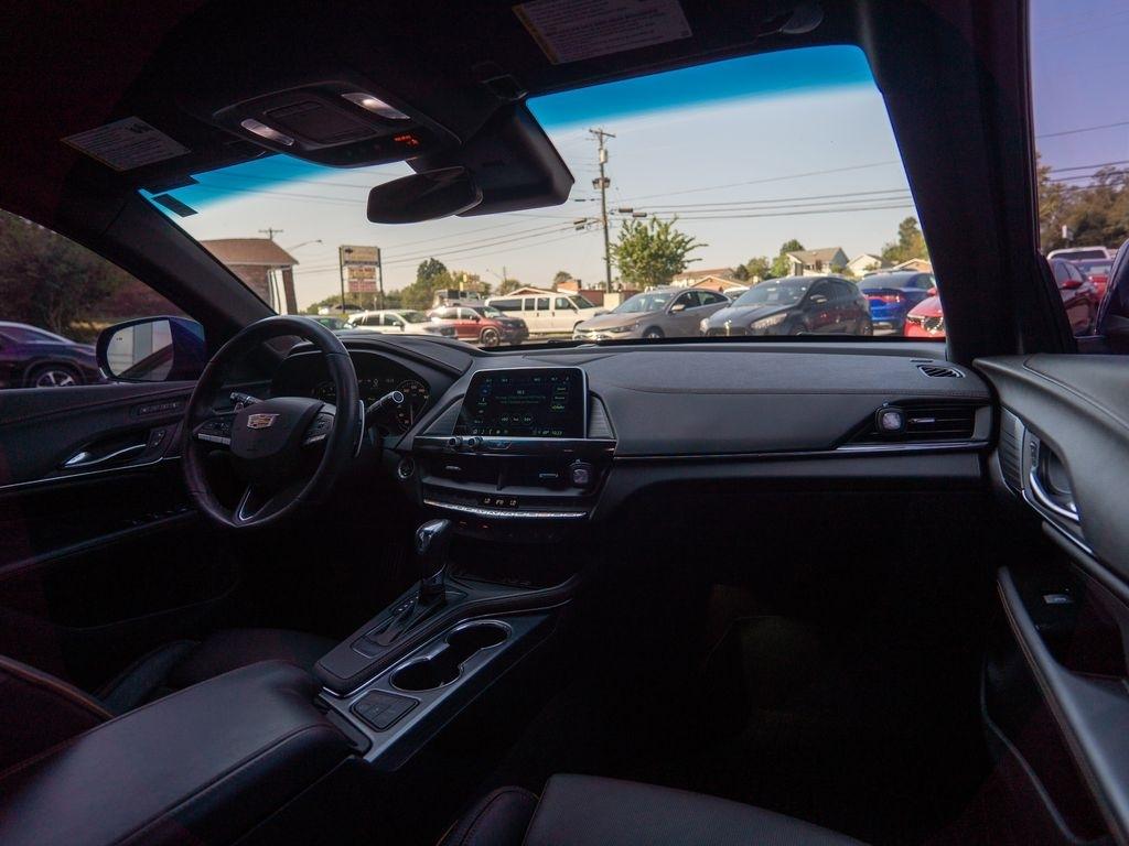 Cadillac CT4  2022
