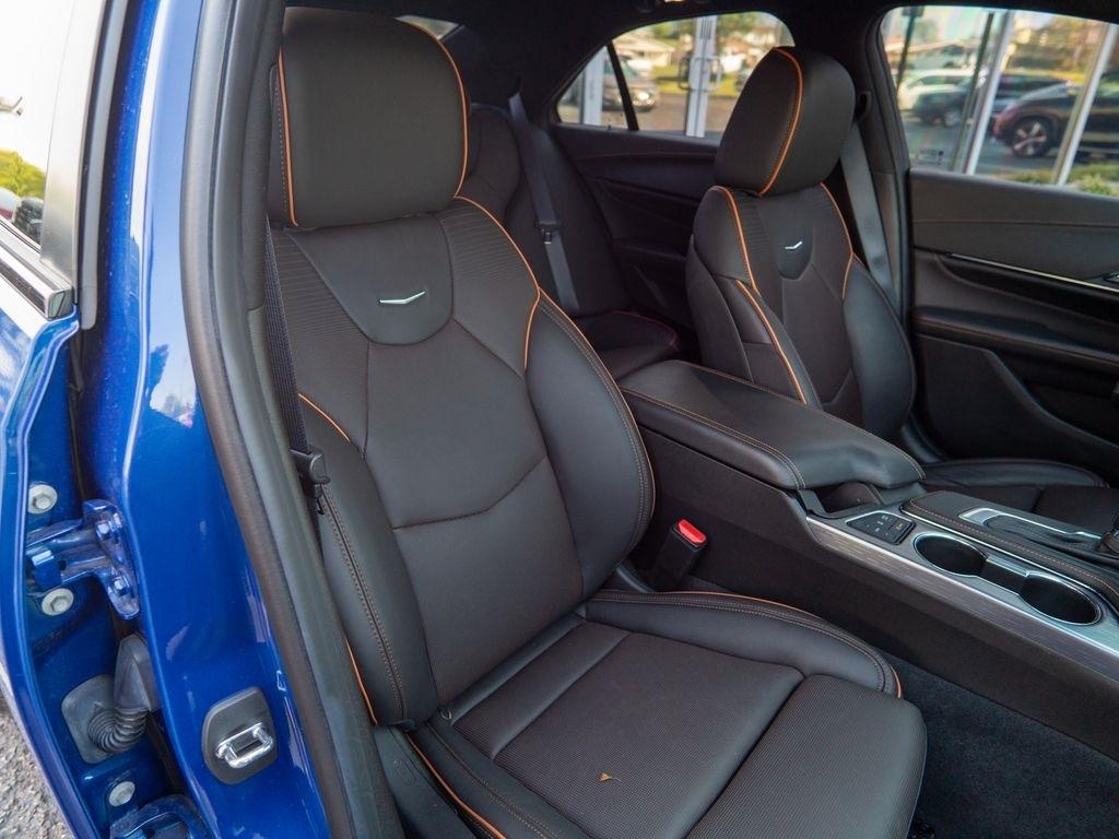 Cadillac CT4  2022
