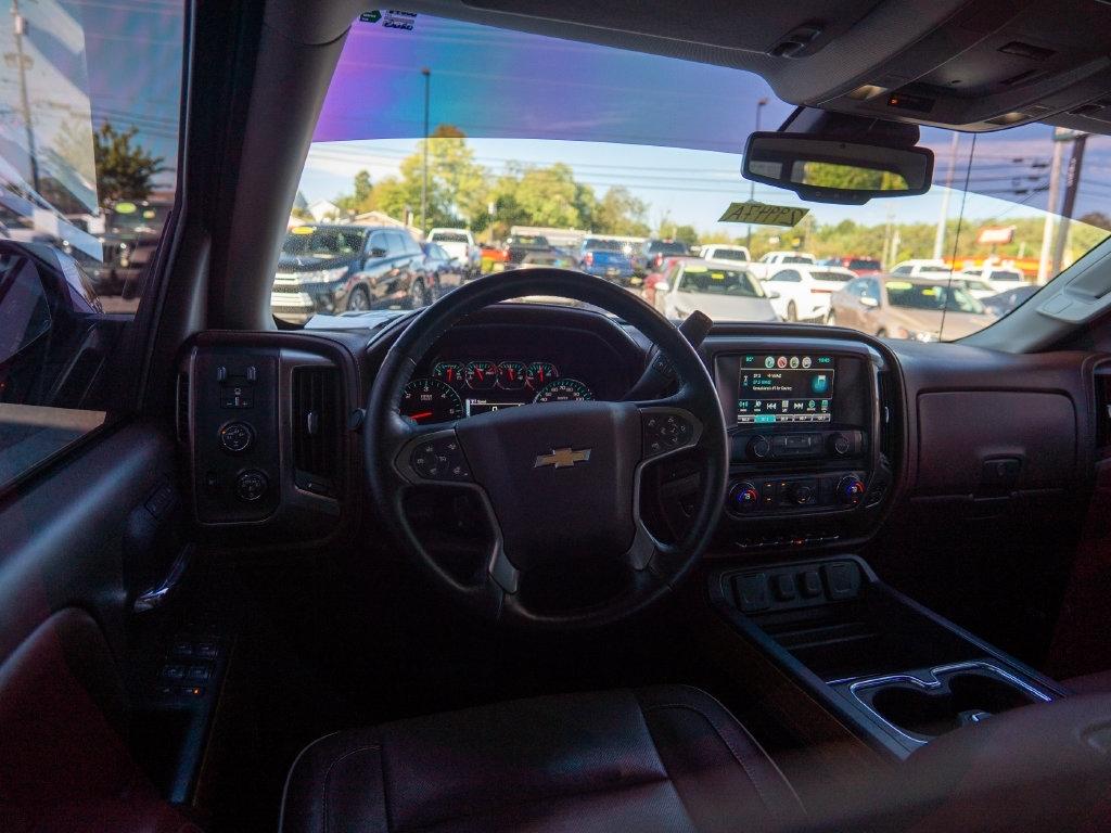 Chevrolet Silverado photo 13
