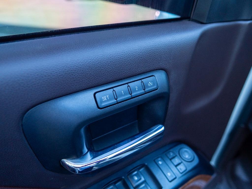Chevrolet Silverado photo 18