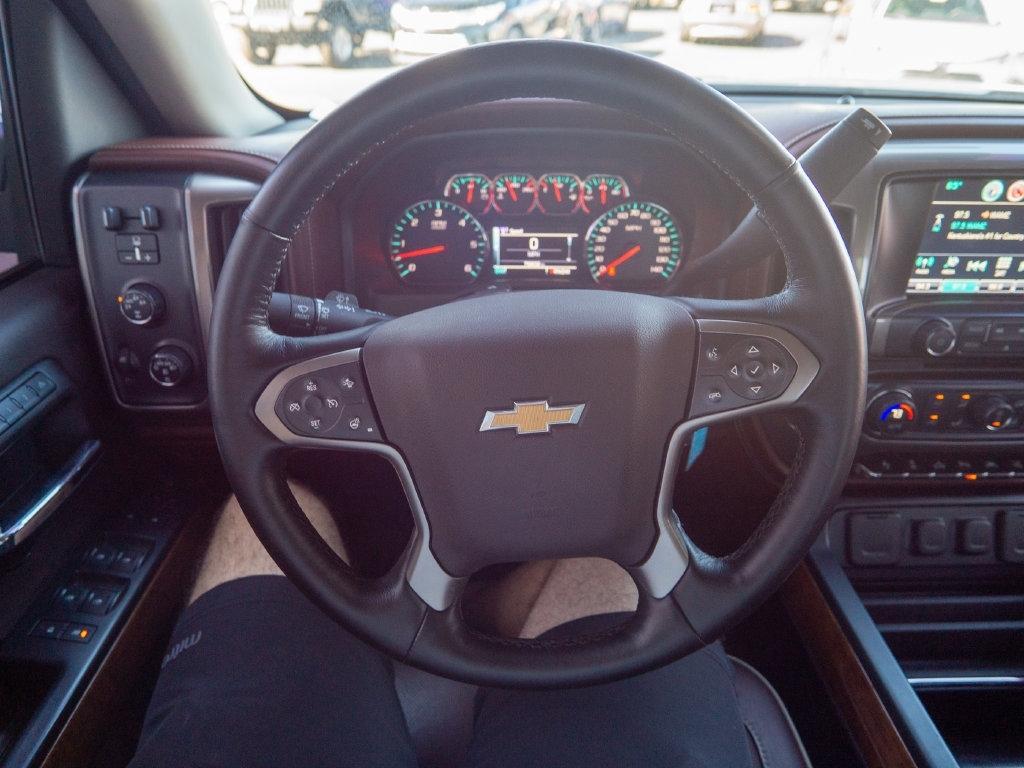 Chevrolet Silverado photo 22