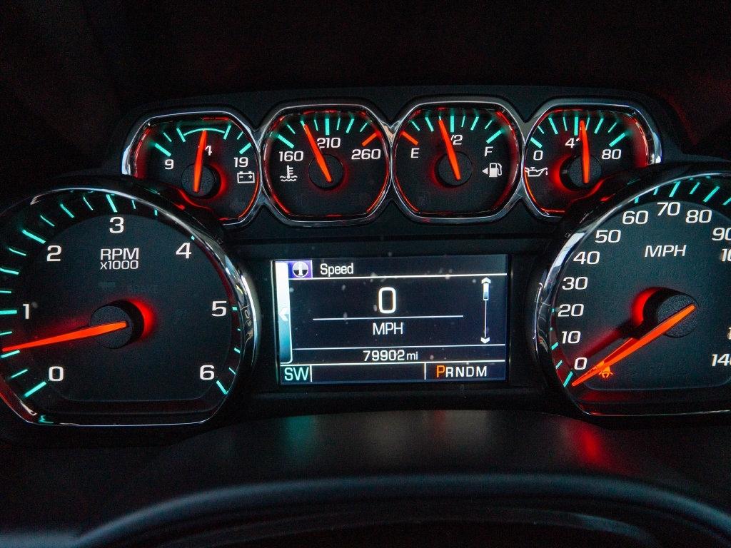 Chevrolet Silverado photo 24