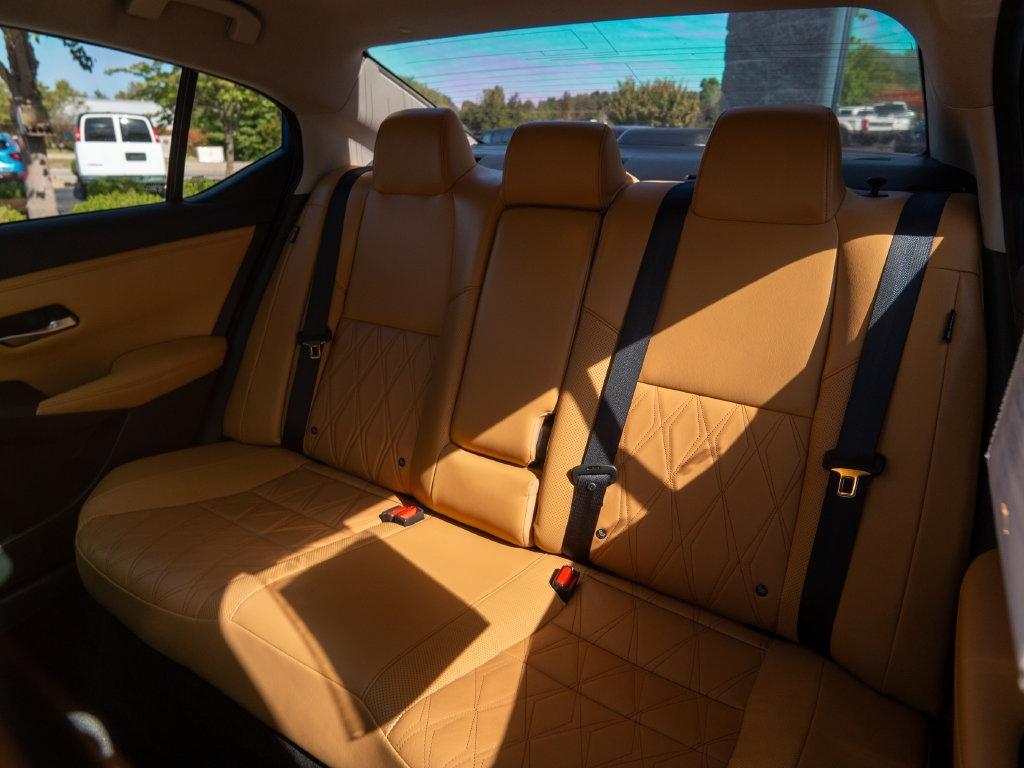 Nissan Sentra  2023