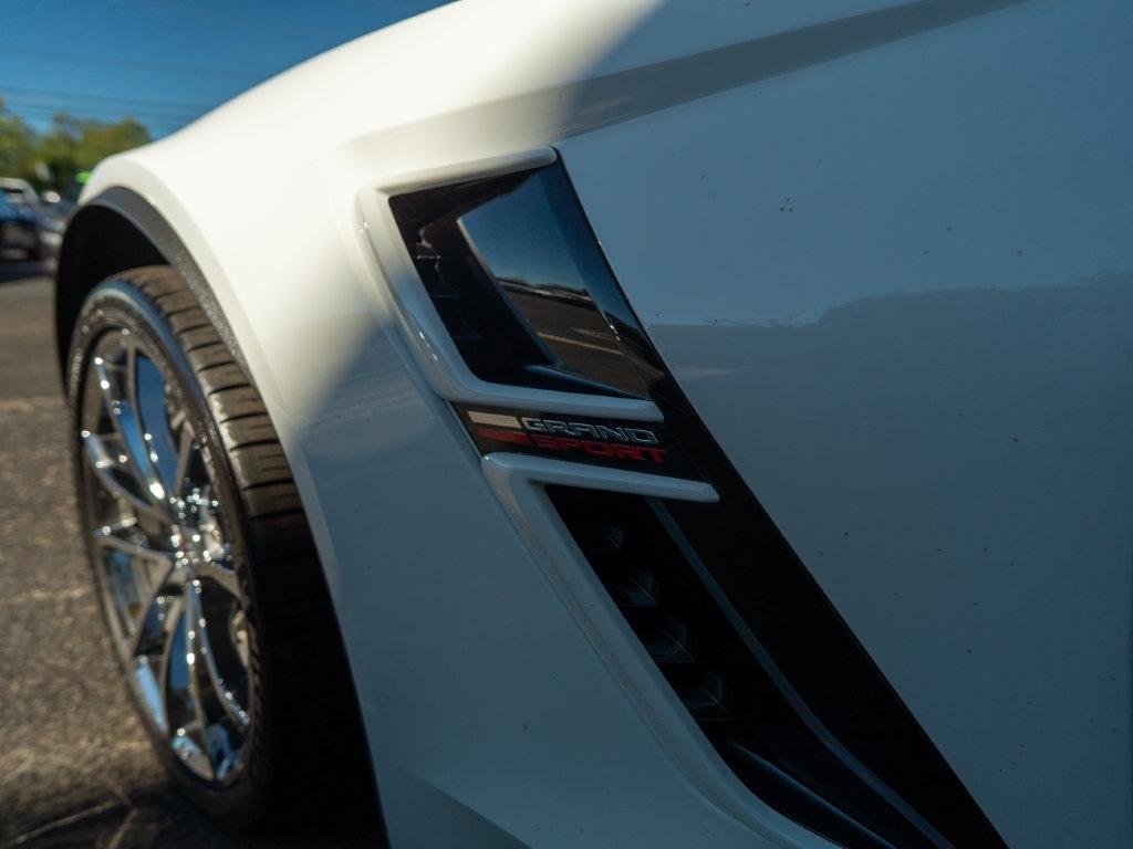 Chevrolet Corvette photo 8