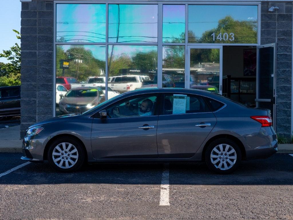 Nissan Sentra  2018