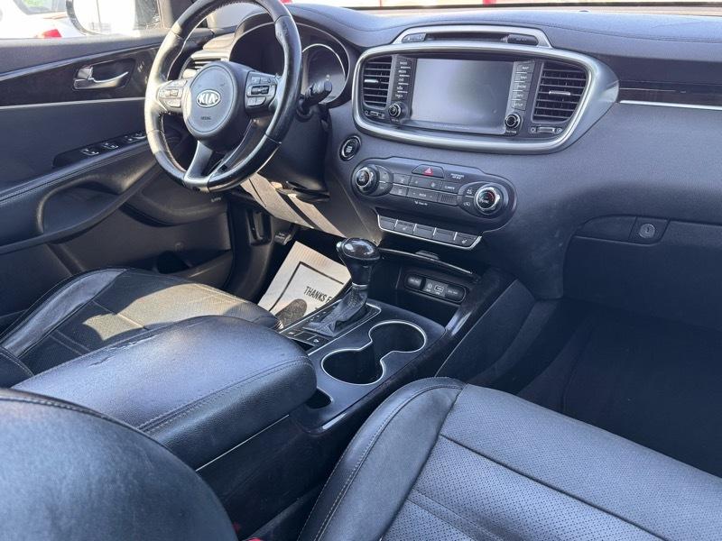 Kia Sorento EX V6 2WD 2016