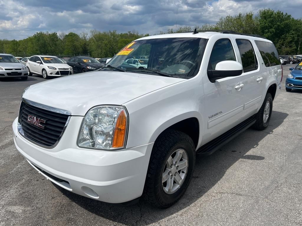 GMC Yukon XL SLT 1/2 Ton 4WD 2014