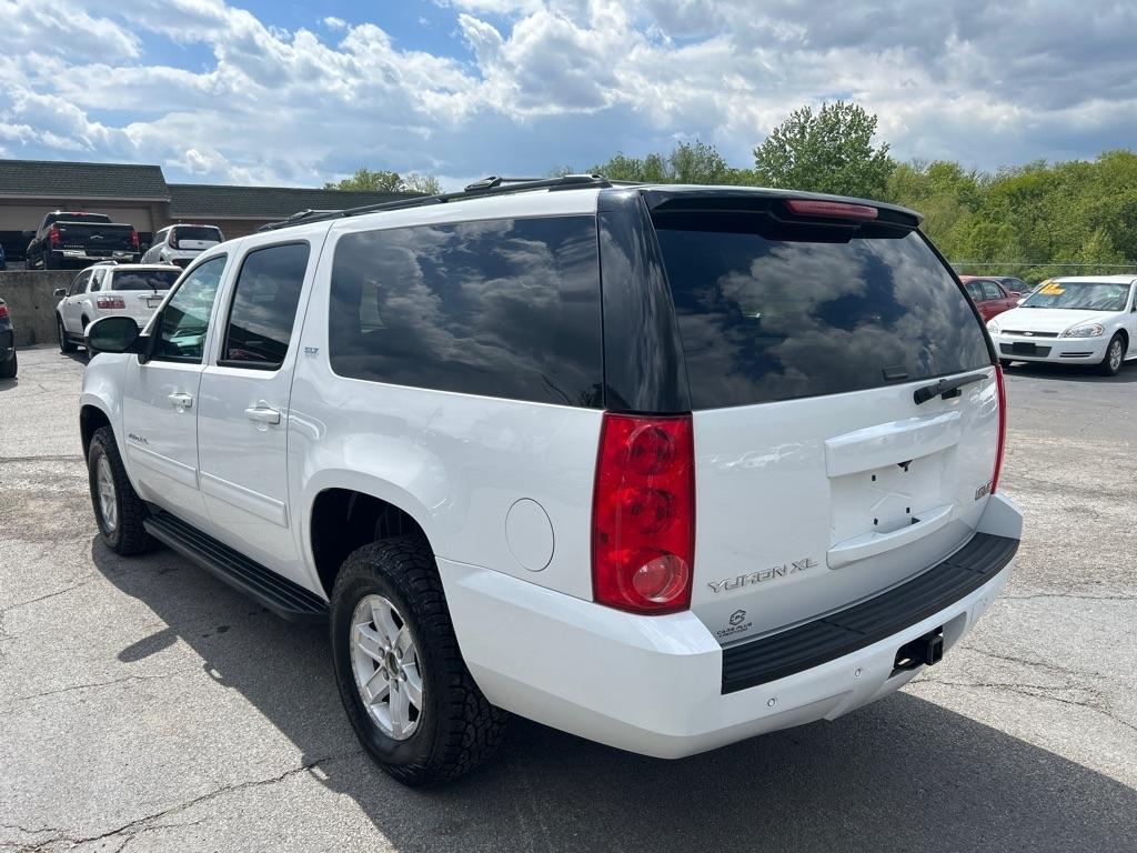 GMC Yukon XL SLT 1/2 Ton 4WD 2014