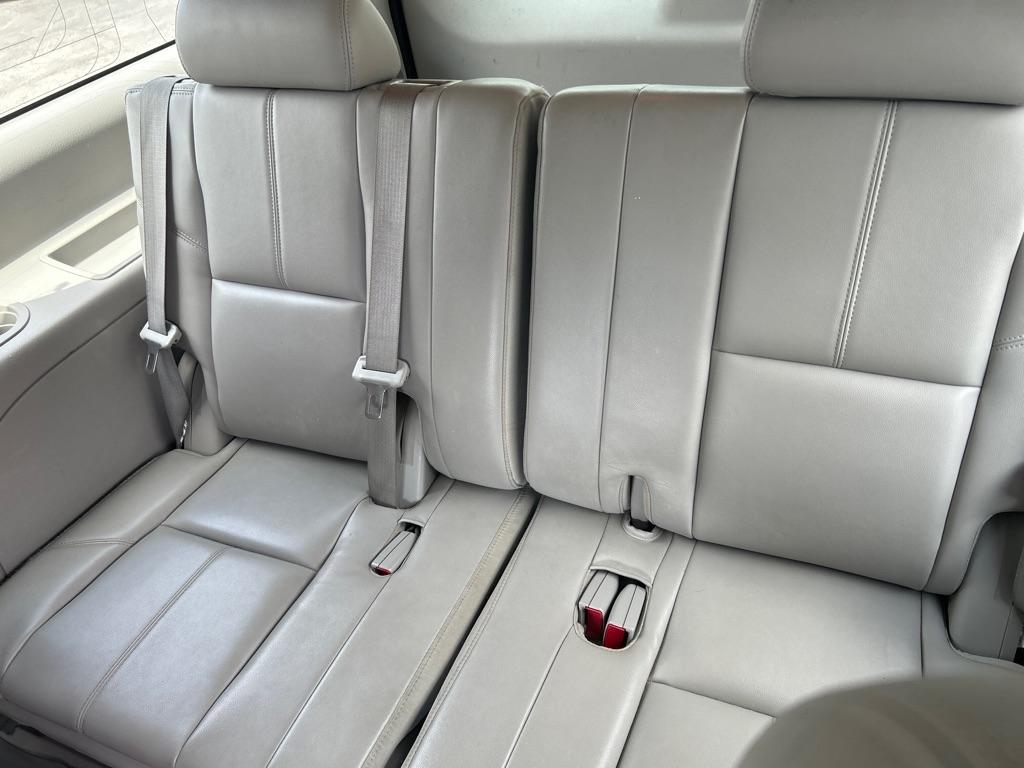 GMC Yukon XL SLT 1/2 Ton 4WD 2014