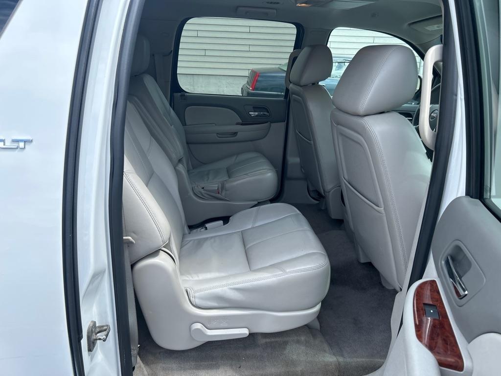 GMC Yukon XL SLT 1/2 Ton 4WD 2014