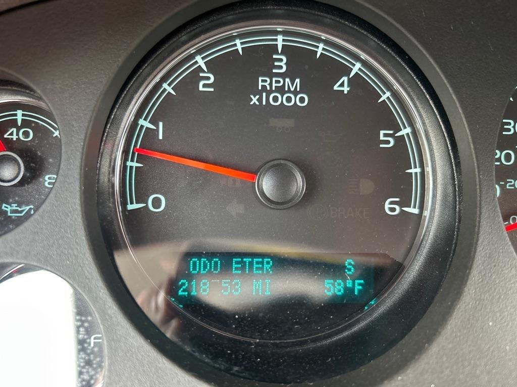 GMC Yukon XL SLT 1/2 Ton 4WD 2014