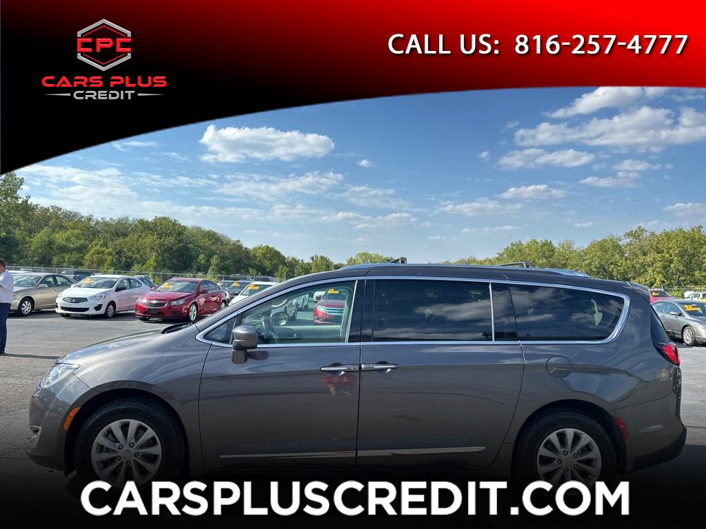 2019 Chrysler Pacifica Touring-L