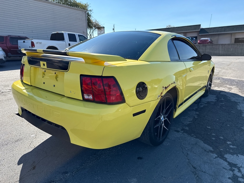 Ford Mustang Standard Coupe 2002 Ford Mustang Standard Coupe 2002