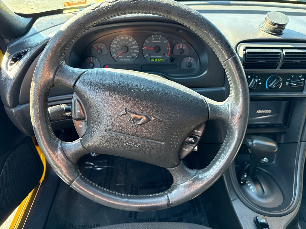 Ford Mustang Standard Coupe 2002 Ford Mustang Standard Coupe 2002