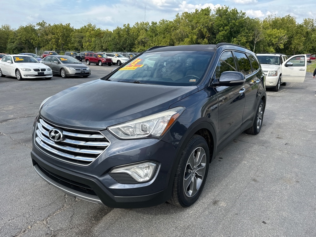 Hyundai Santa Fe GLS FWD 2013 Hyundai Santa Fe GLS FWD 2013