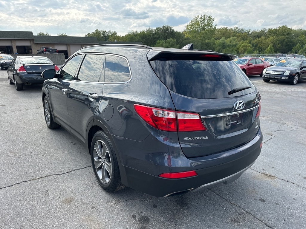 Hyundai Santa Fe GLS FWD 2013 Hyundai Santa Fe GLS FWD 2013