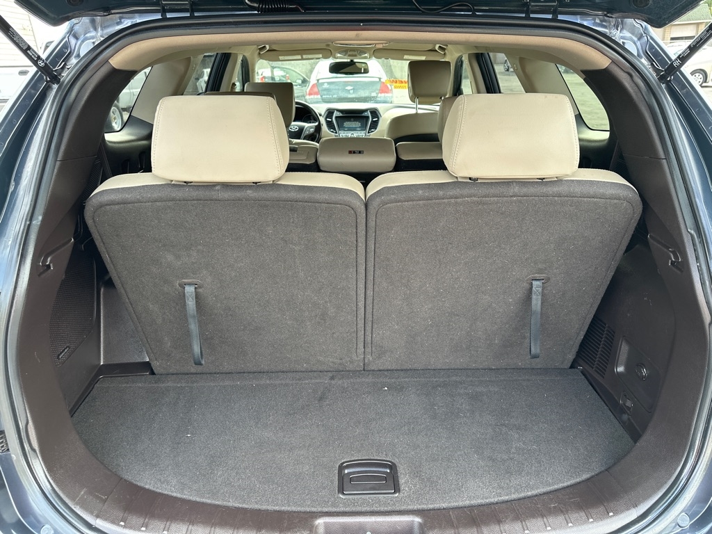 Hyundai Santa Fe GLS FWD 2013 Hyundai Santa Fe GLS FWD 2013