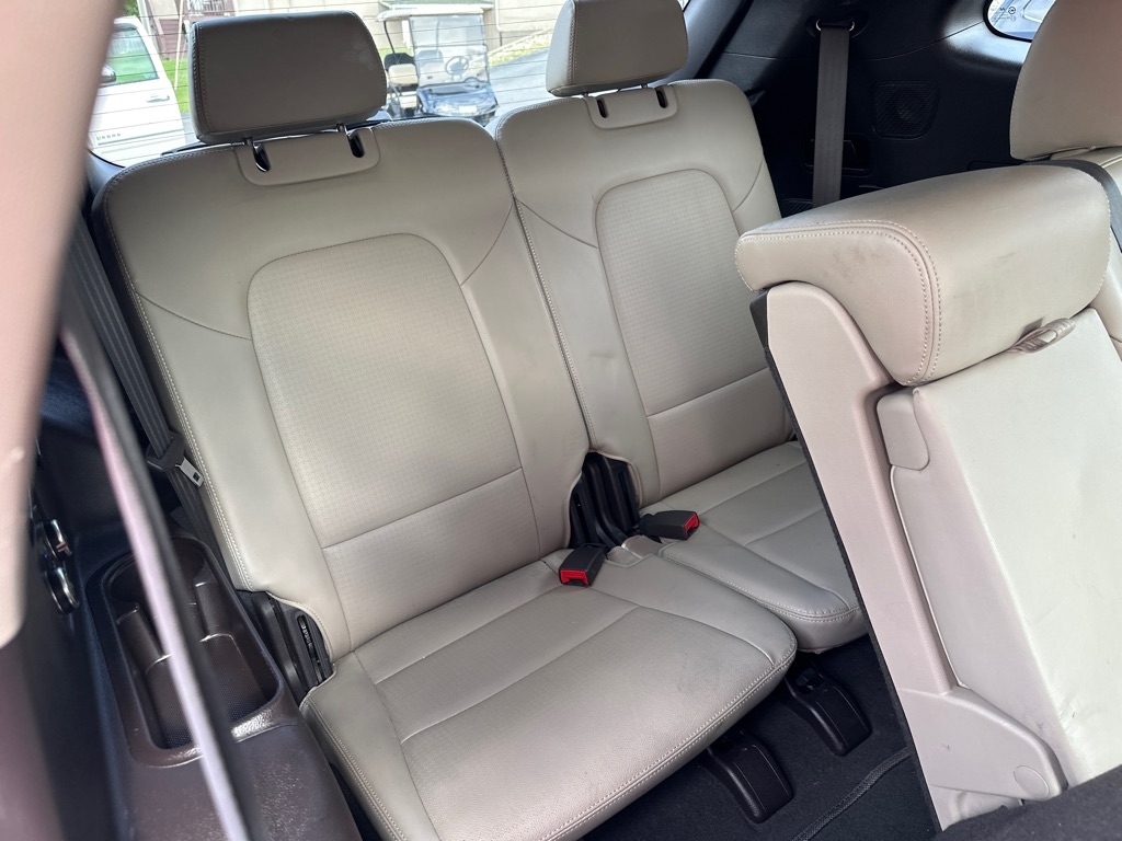 Hyundai Santa Fe GLS FWD 2013 Hyundai Santa Fe GLS FWD 2013