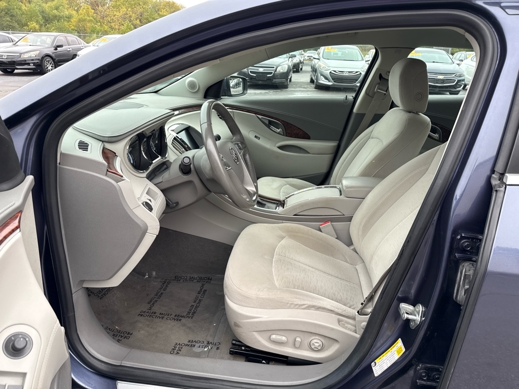 Buick LaCrosse Base 2013 Buick LaCrosse Base 2013