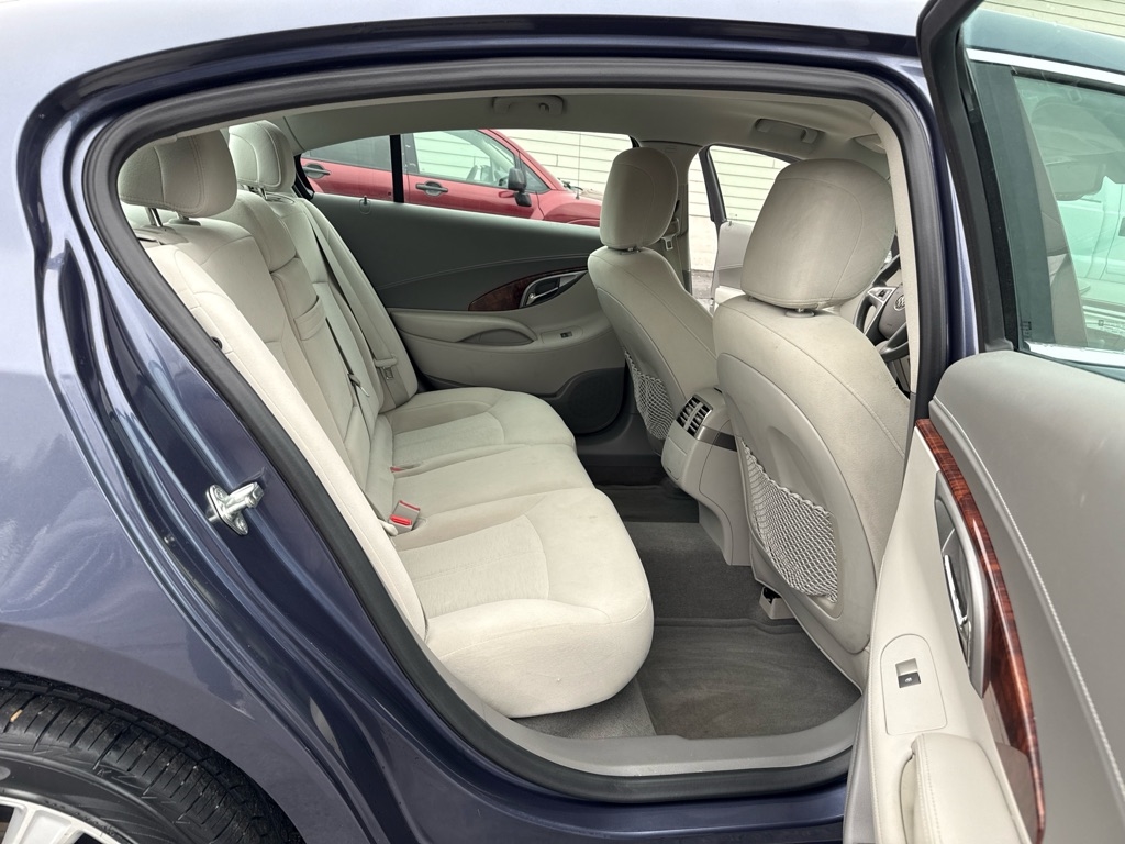 Buick LaCrosse Base 2013 Buick LaCrosse Base 2013