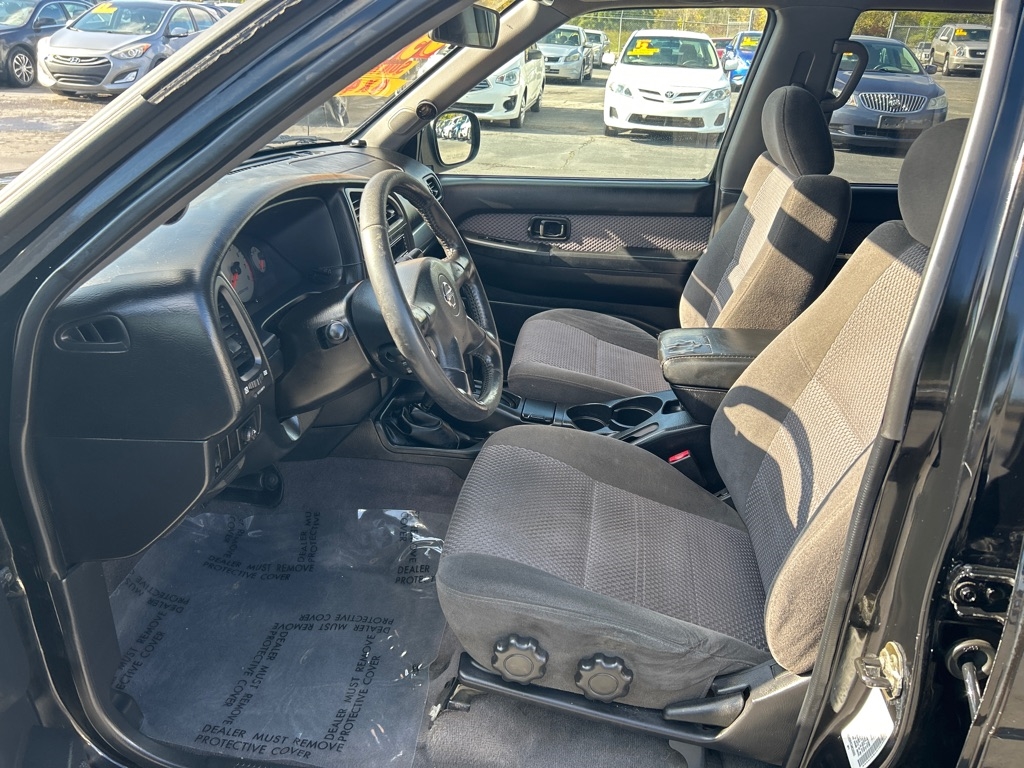 Nissan Pathfinder SE 4WD 2003 Nissan Pathfinder SE 4WD 2003