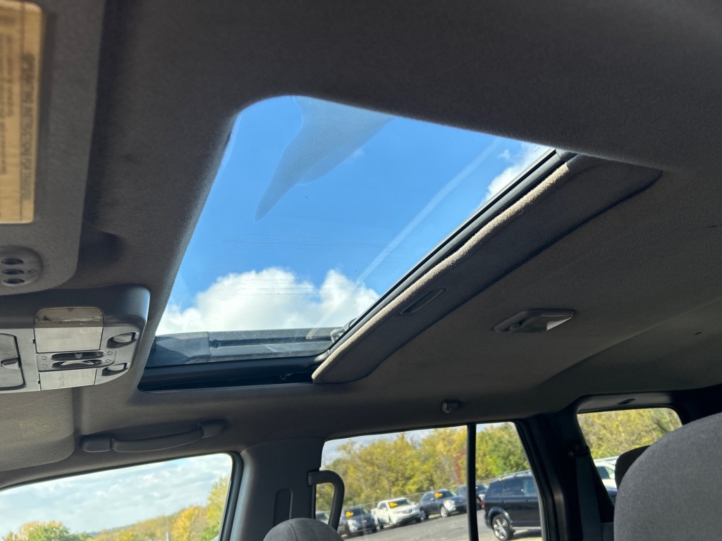 Nissan Pathfinder SE 4WD 2003 Nissan Pathfinder SE 4WD 2003