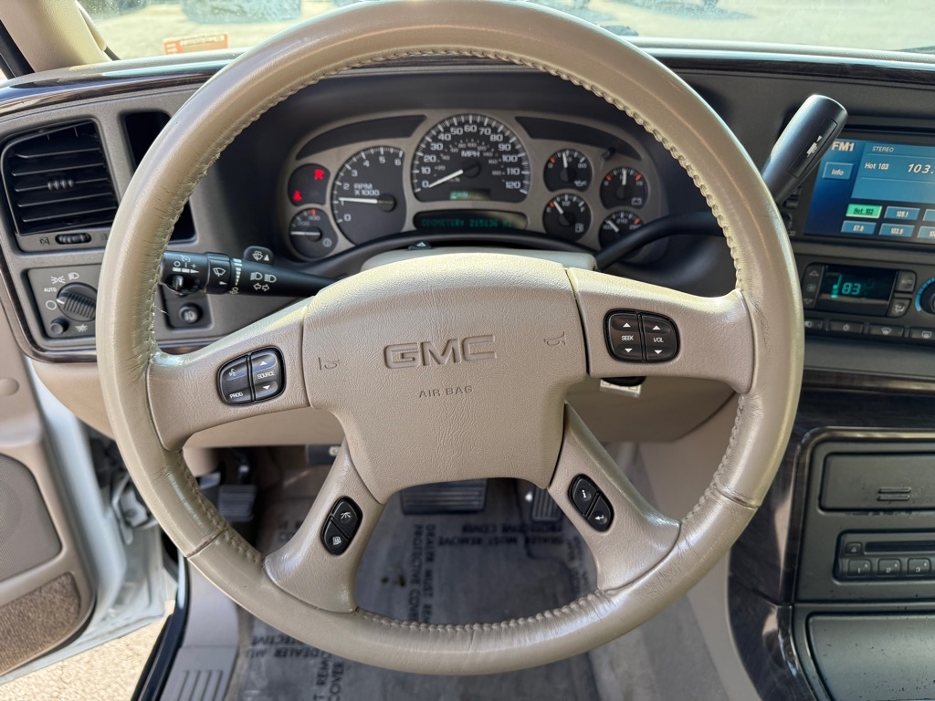 GMC Yukon Denali XL 2005 GMC Yukon Denali XL 2005