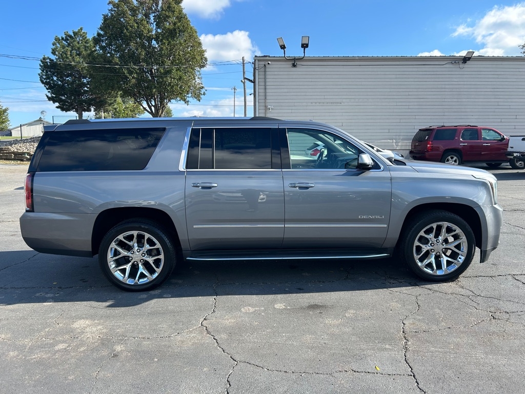 GMC Yukon XL Denali 4WD 2018 GMC Yukon XL Denali 4WD 2018