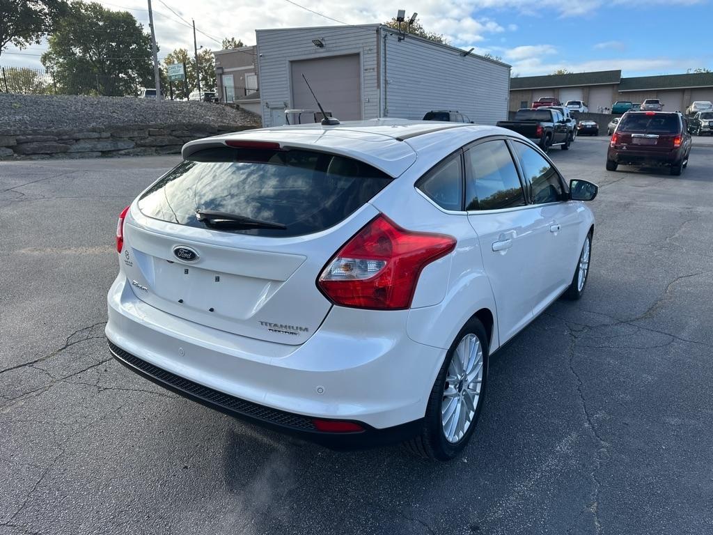 Ford Focus Titanium Hatch 2014