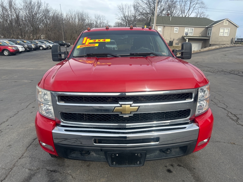 Chevrolet Silverado 1500 LT Crew Cab 4WD 2011