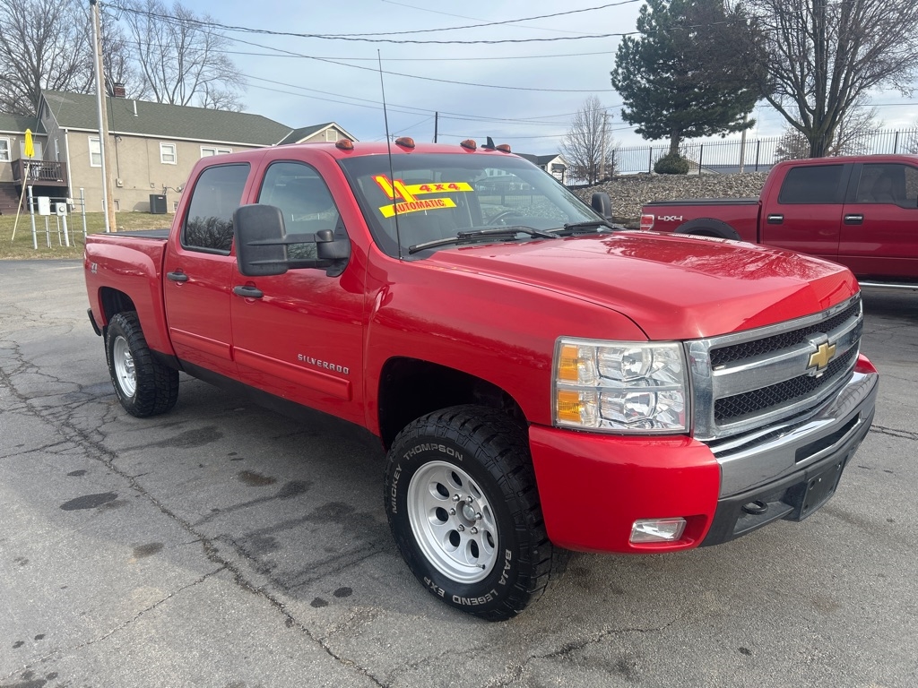 Chevrolet Silverado 1500 LT Crew Cab 4WD 2011