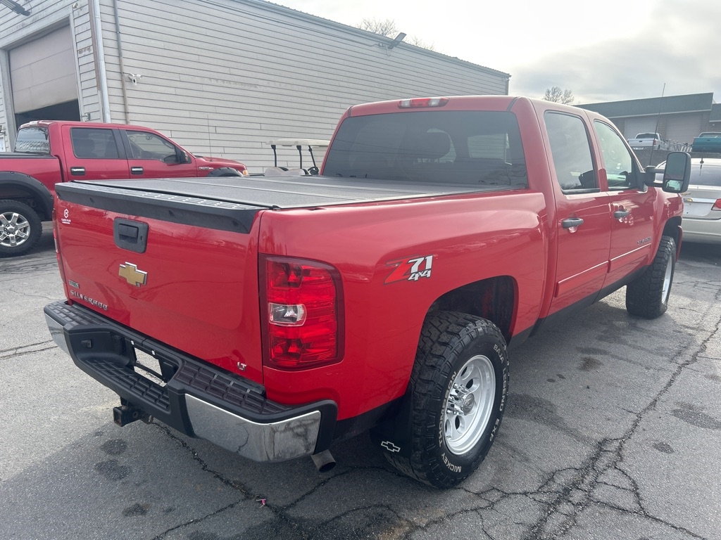 Chevrolet Silverado 1500 LT Crew Cab 4WD 2011