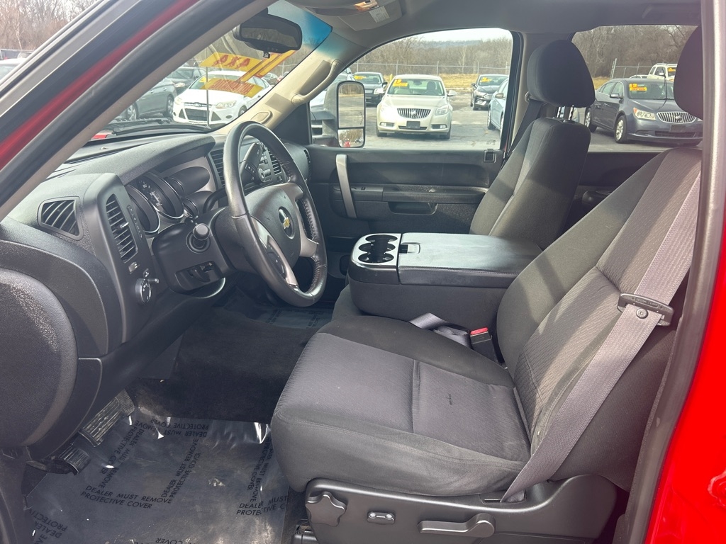 Chevrolet Silverado 1500 LT Crew Cab 4WD 2011