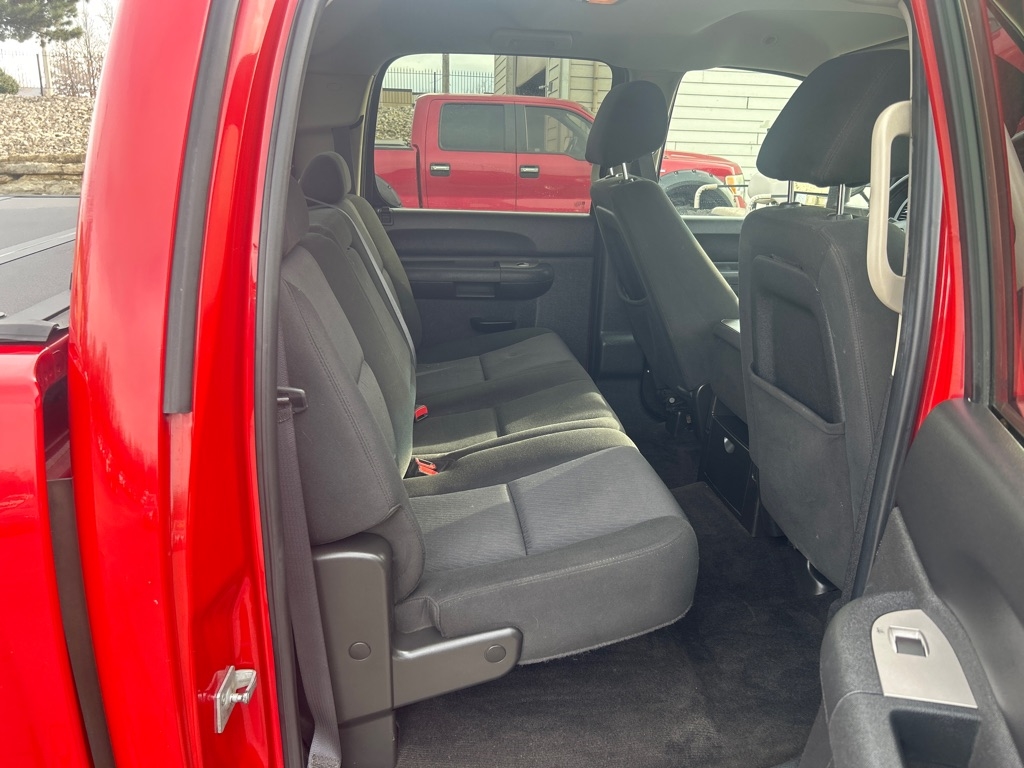 Chevrolet Silverado 1500 LT Crew Cab 4WD 2011