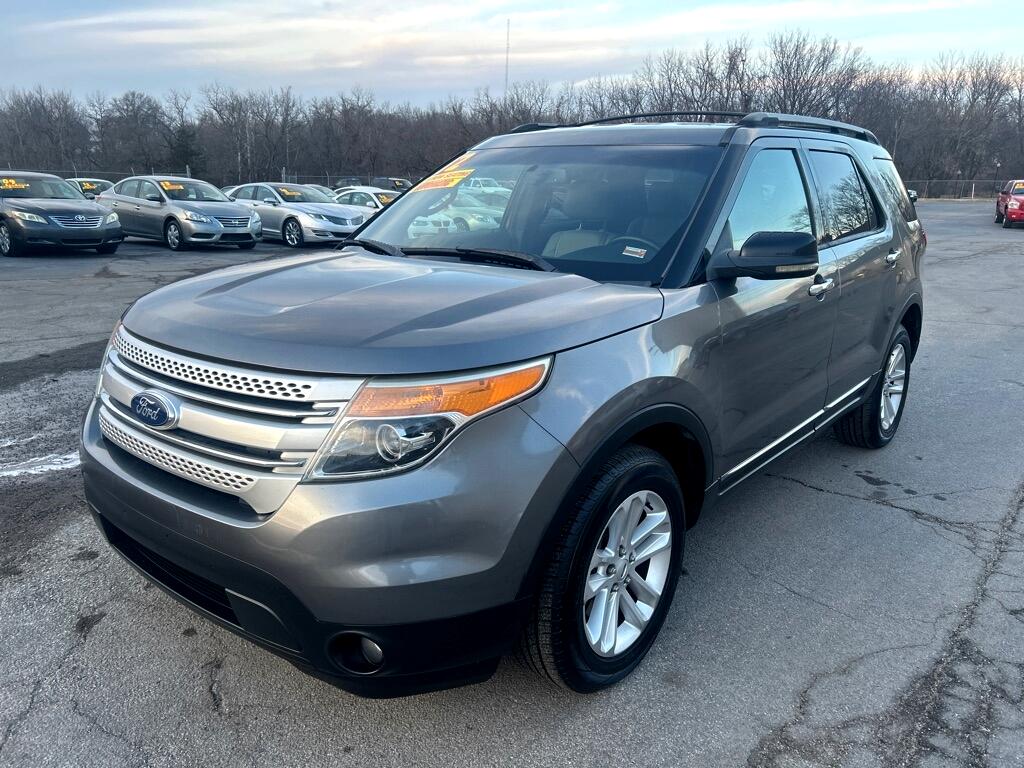 Ford Explorer XLT 4WD 2012