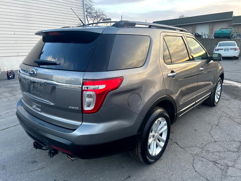 Ford Explorer XLT 4WD 2012