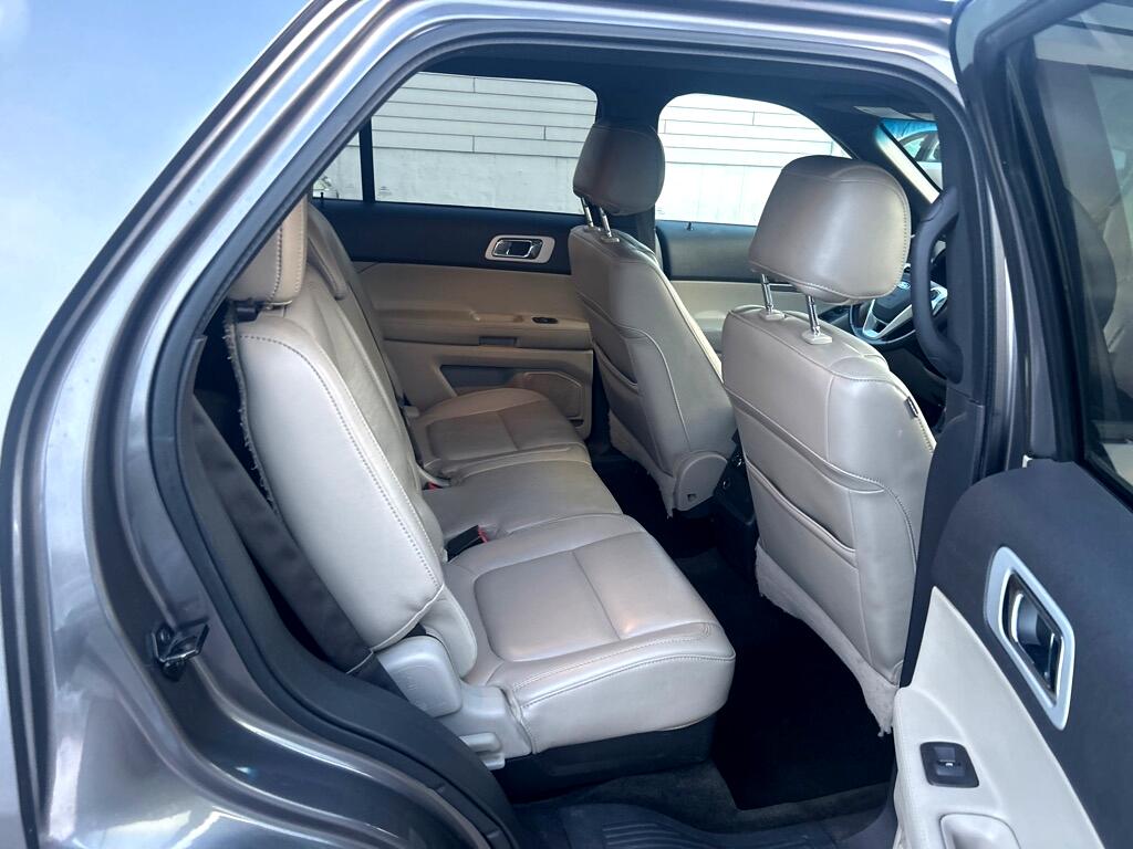 Ford Explorer XLT 4WD 2012