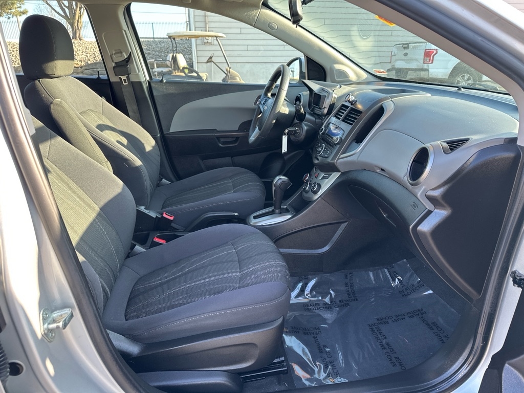 Chevrolet Sonic LT Auto 5-Door 2014