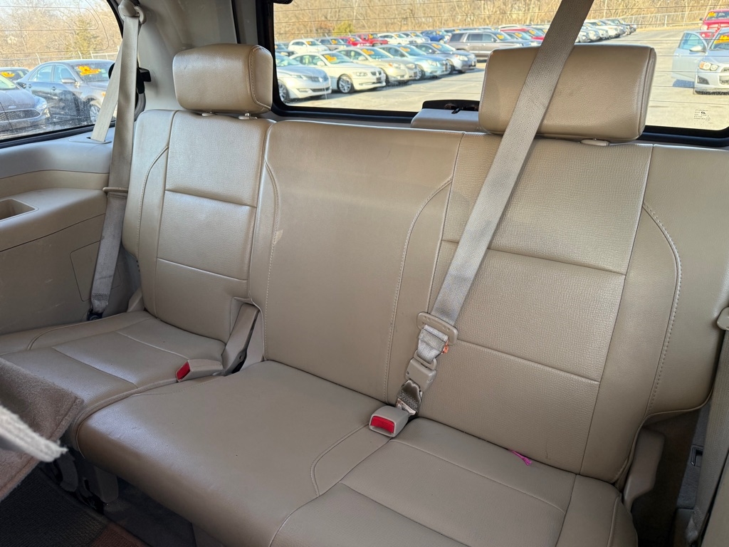 Nissan Armada SL 4WD 2014