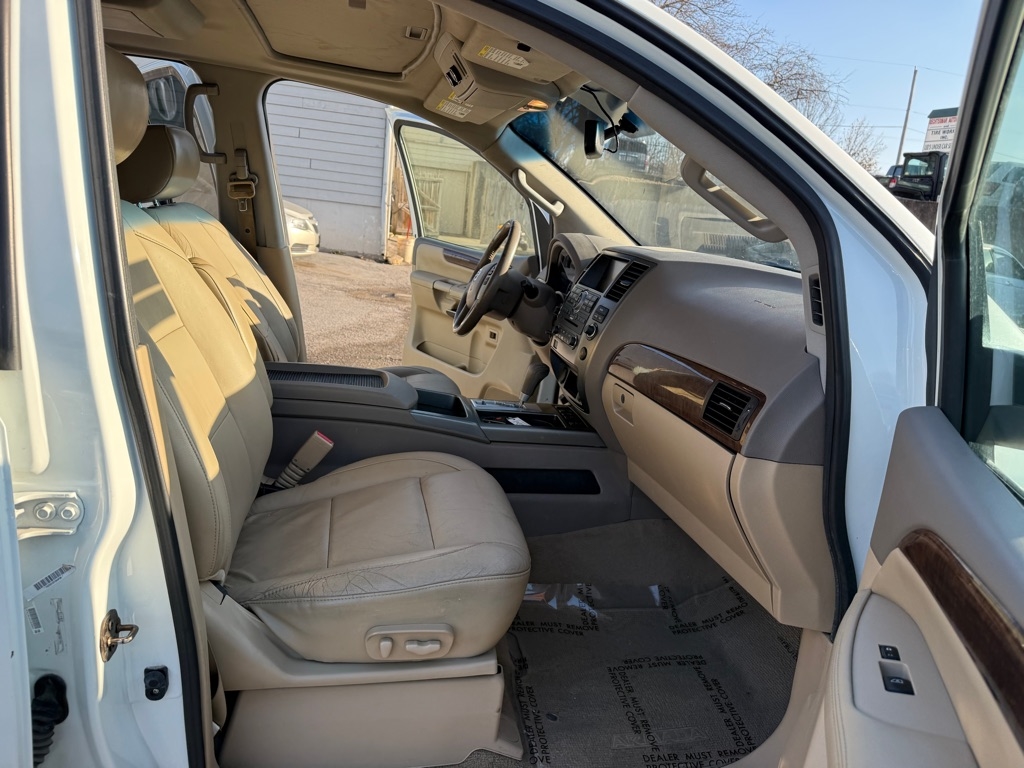 Nissan Armada SL 4WD 2014