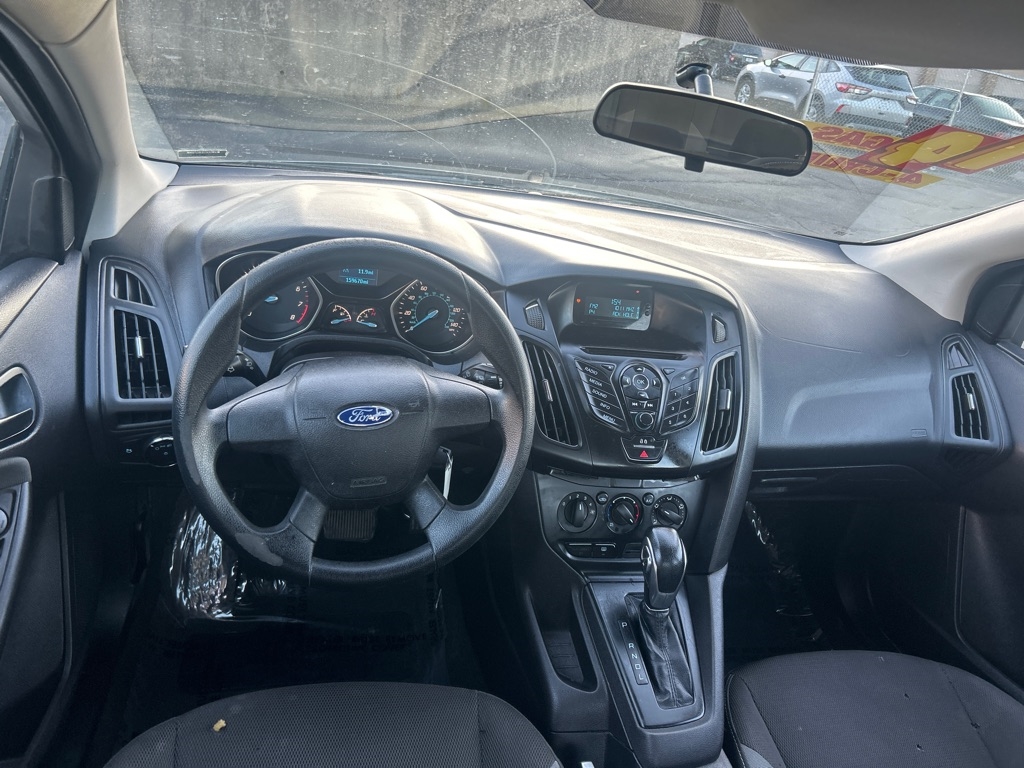 Ford Focus S Sedan 2014