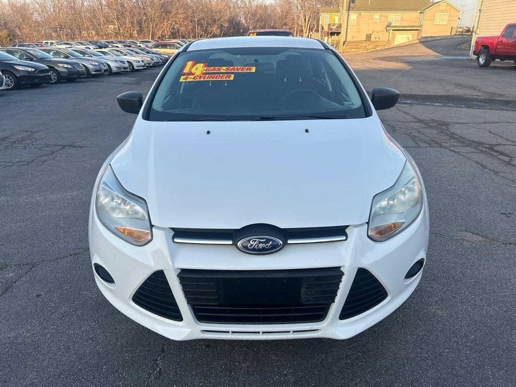 Ford Focus S Sedan 2014