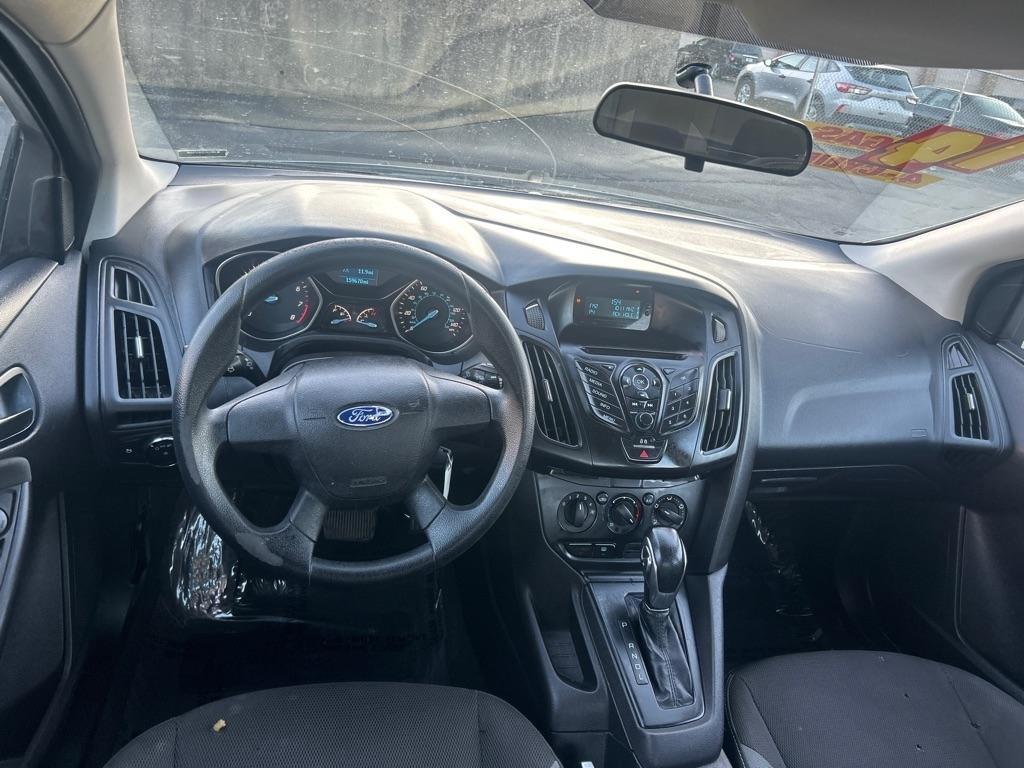 Ford Focus S Sedan 2014