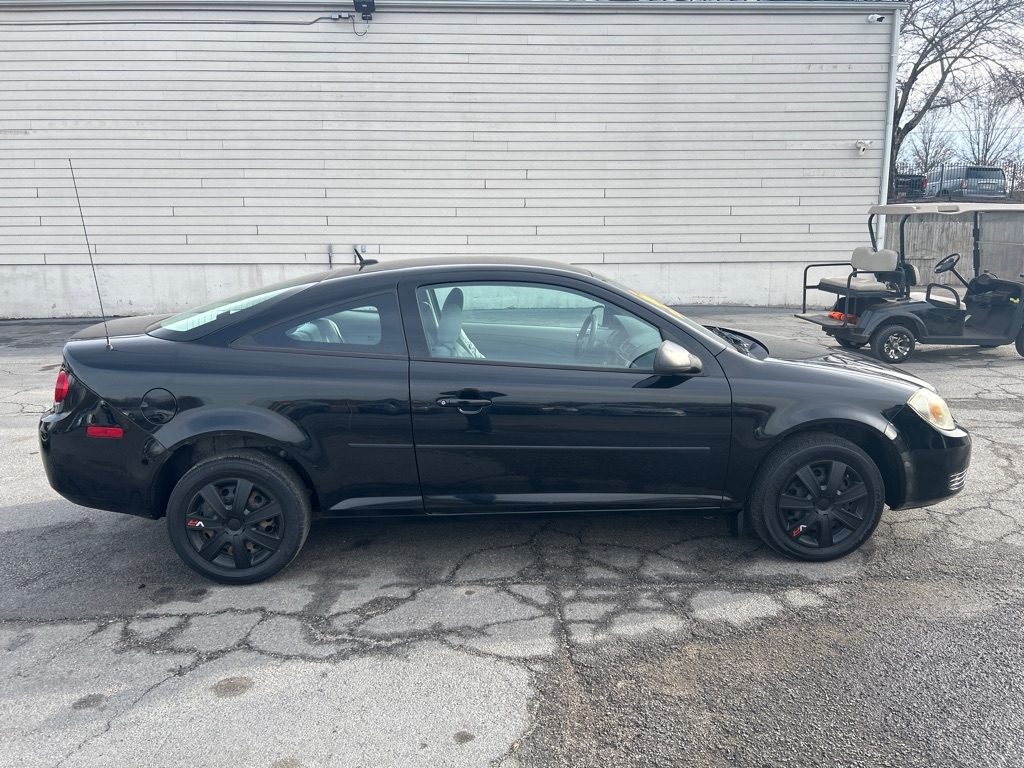 Chevrolet Cobalt LS Coupe 2010
