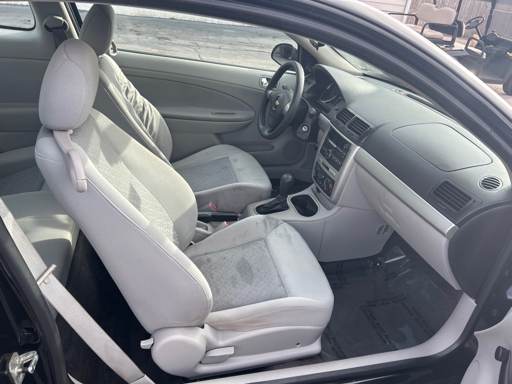 Chevrolet Cobalt LS Coupe 2010