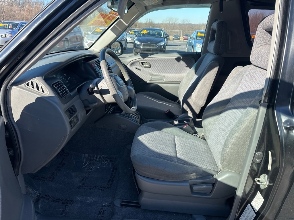 Chevrolet Tracker 2-Door Convertible 2WD 2002