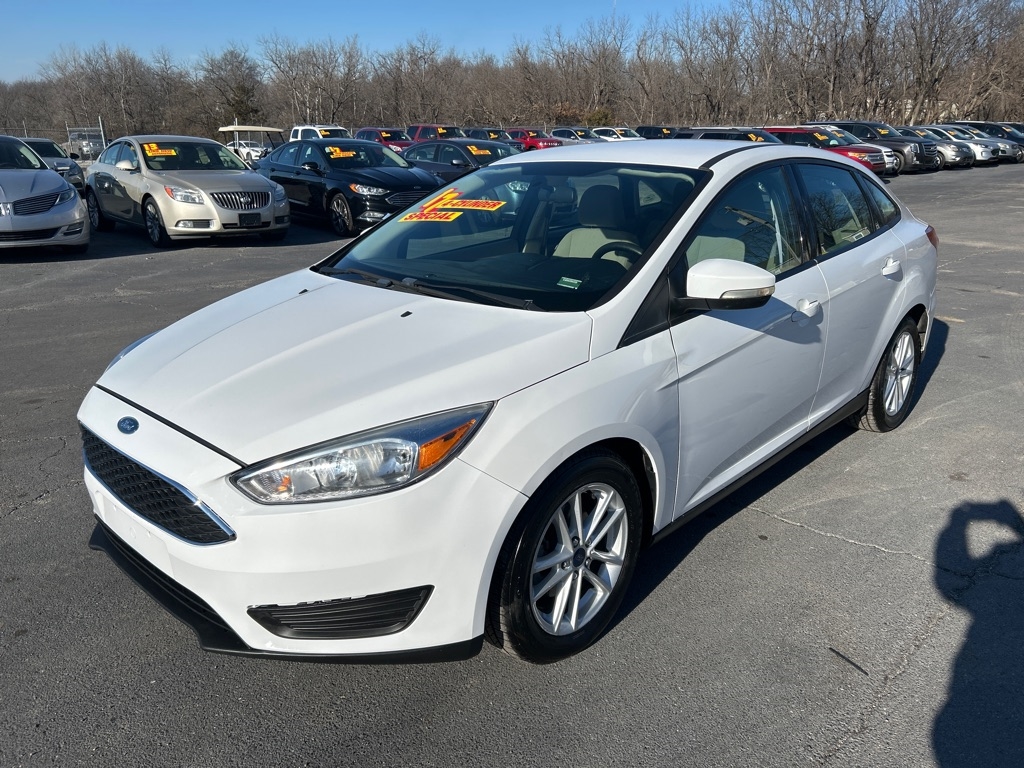 Ford Focus SE Sedan 2017