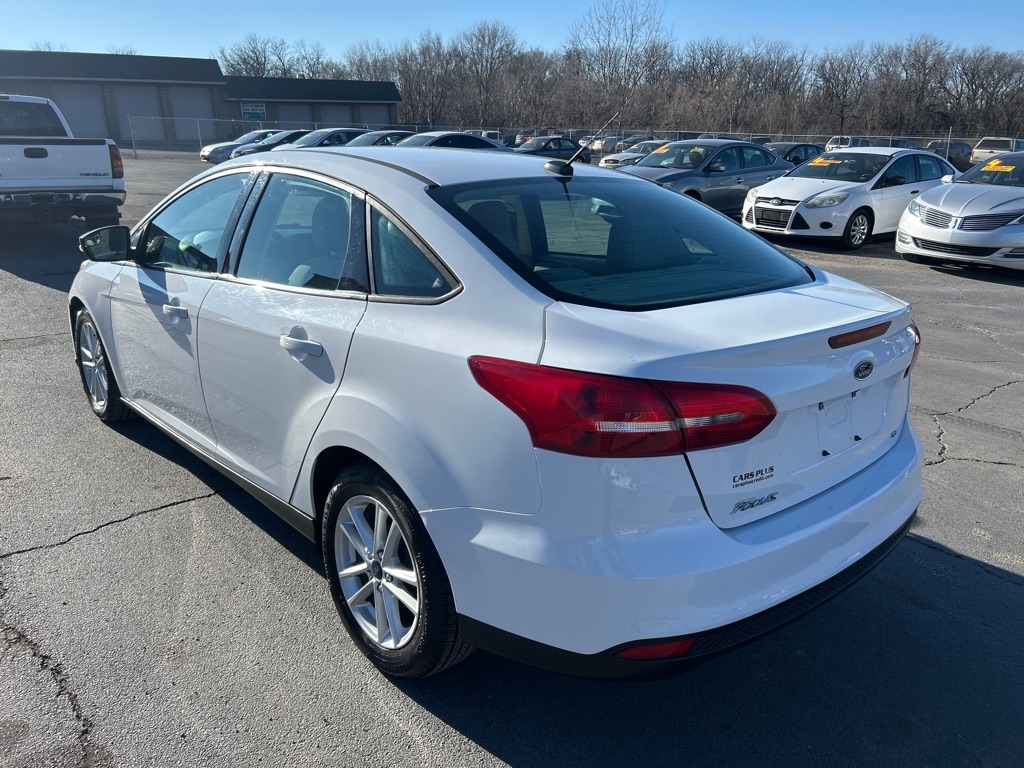 Ford Focus SE Sedan 2017