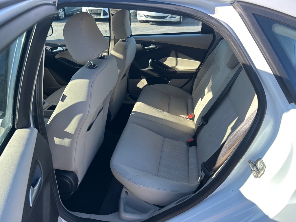 Ford Focus SE Sedan 2017